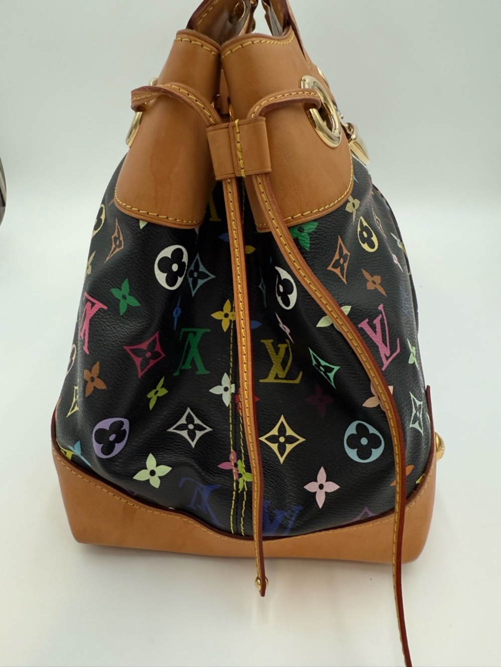 Auth LOUIS VUITTON Ursula M40124 Handbag - Picture 4 of 16